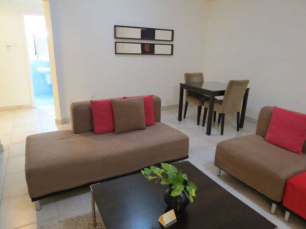 Midan Hotel Suites Maskat Dış mekan fotoğraf